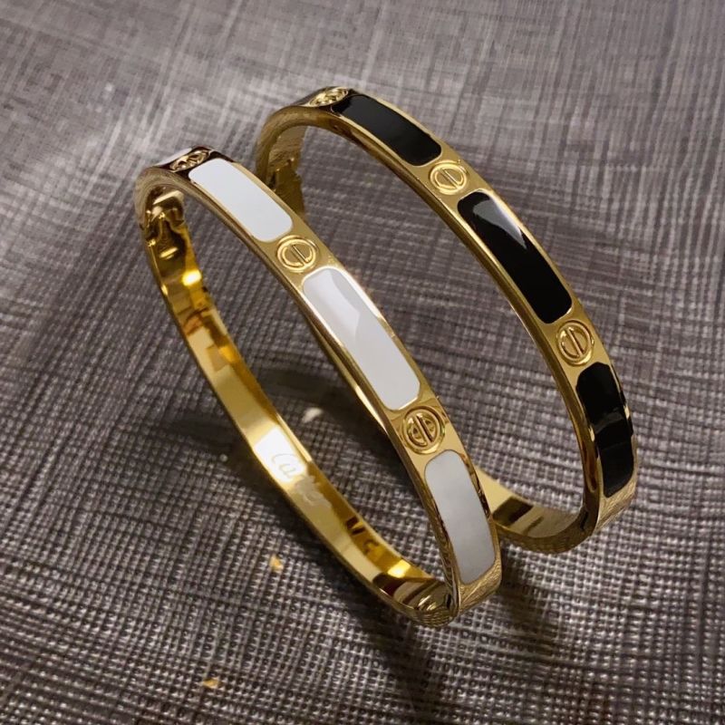 Ca*t1er bracelets